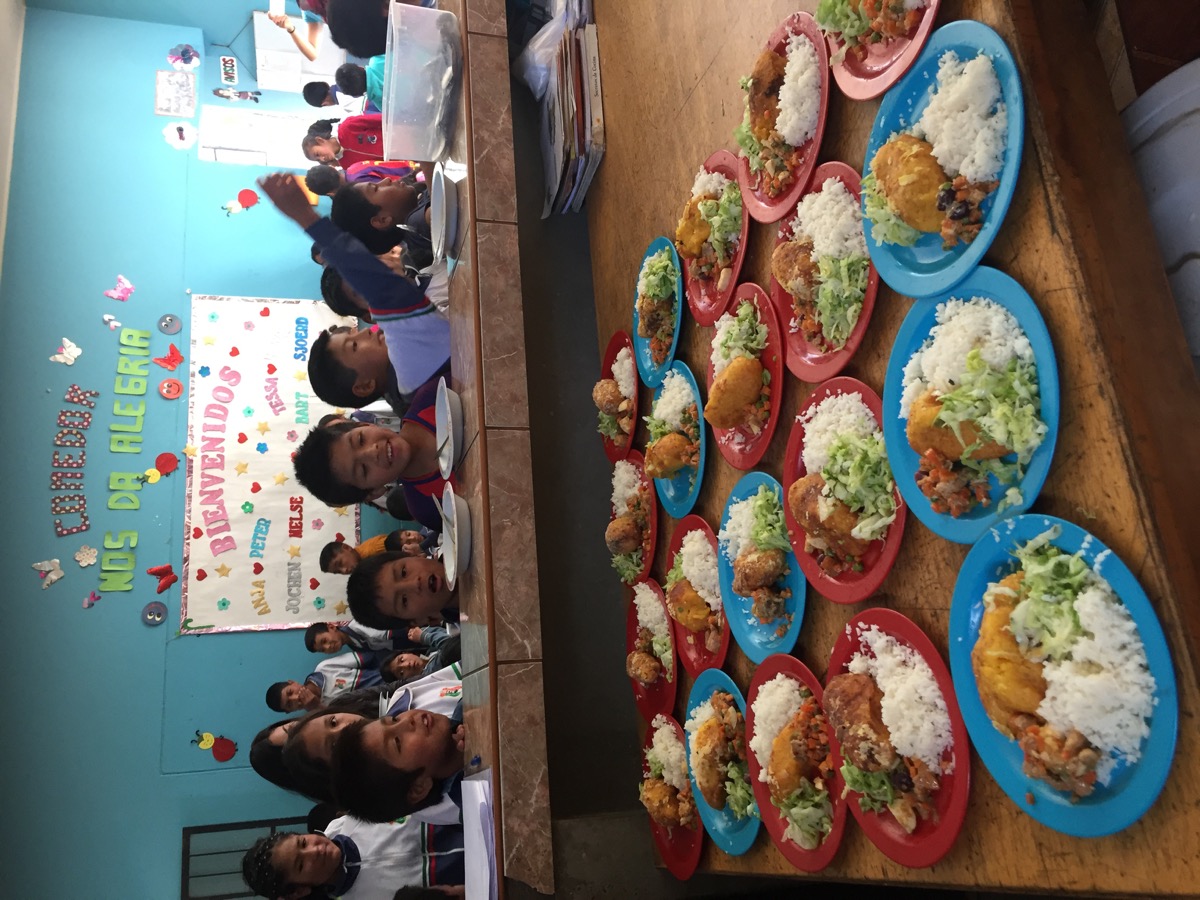 Kinderen en begeleiders in Huaraz